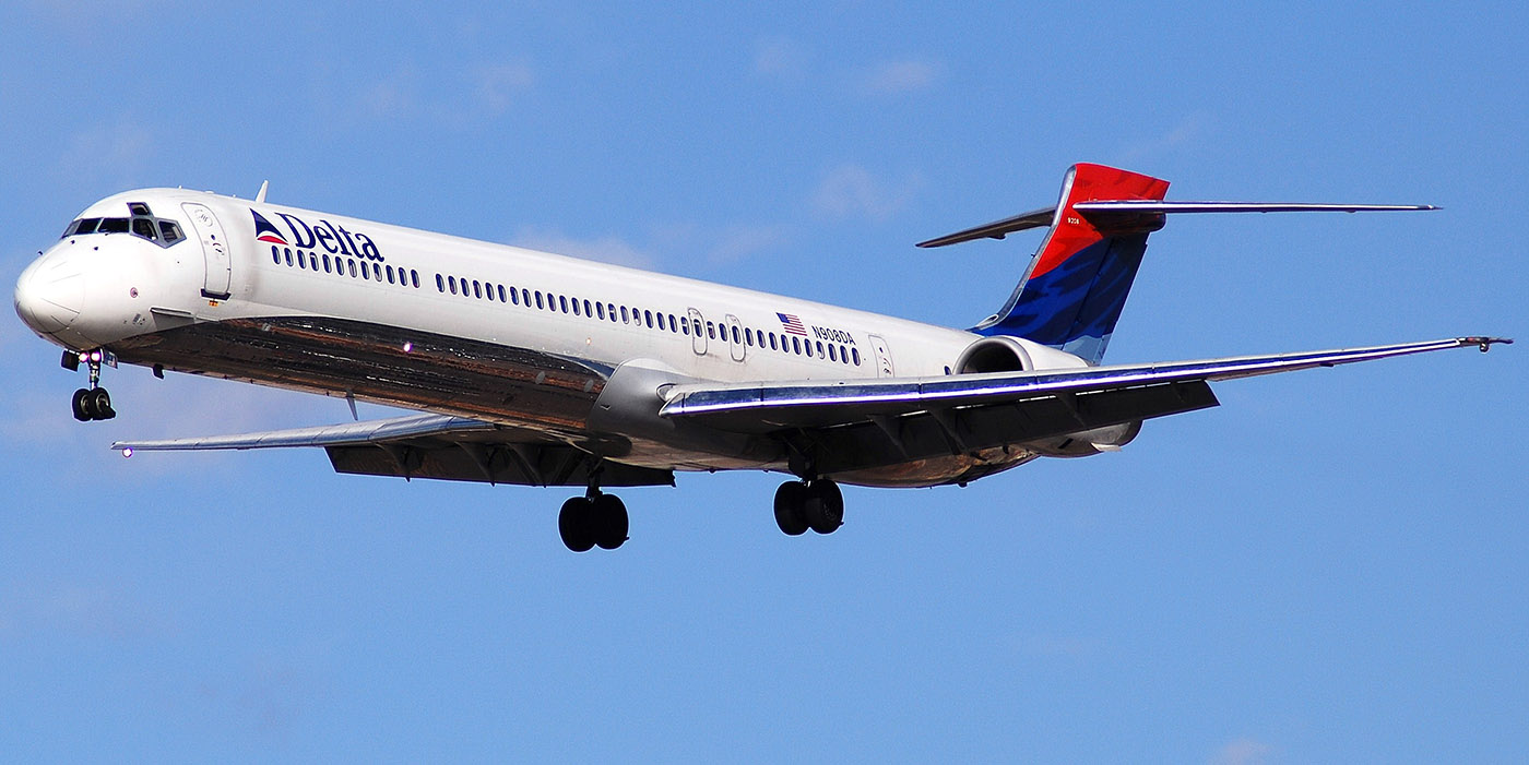 McDonnell Douglas MD-90 model reference