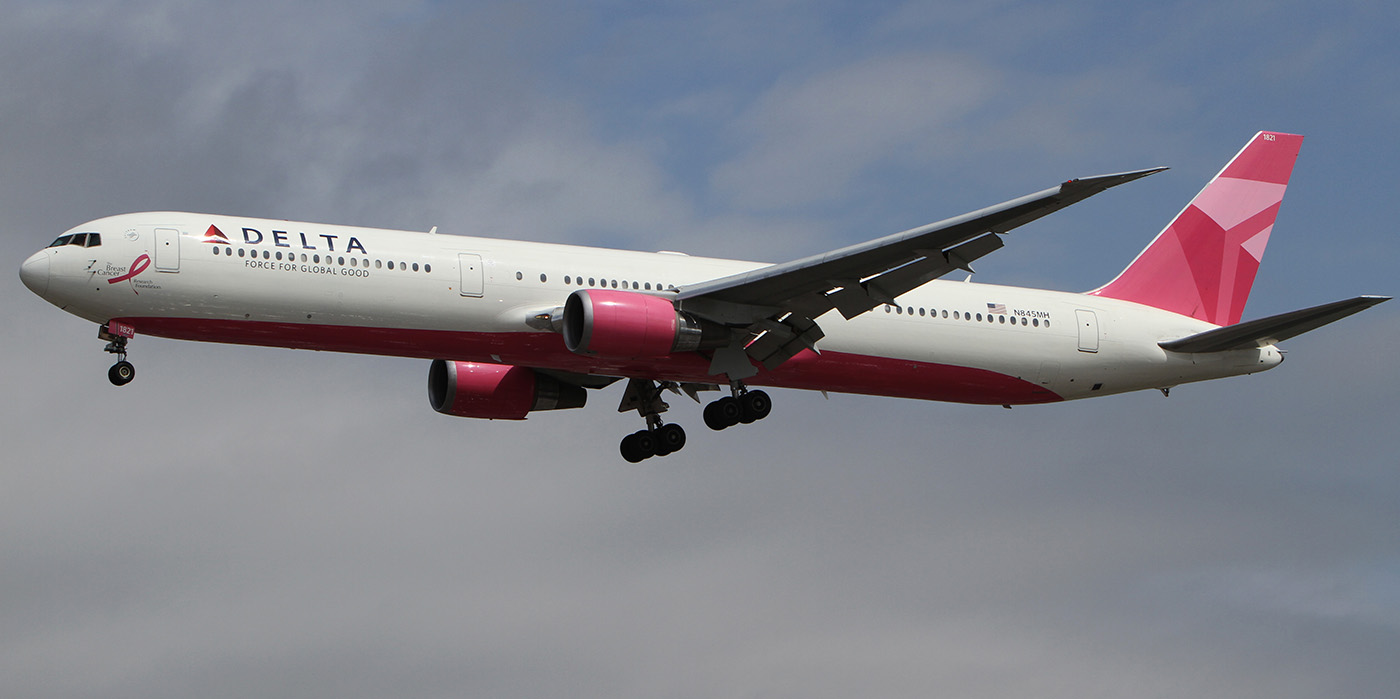 Boeing 767-400 model reference