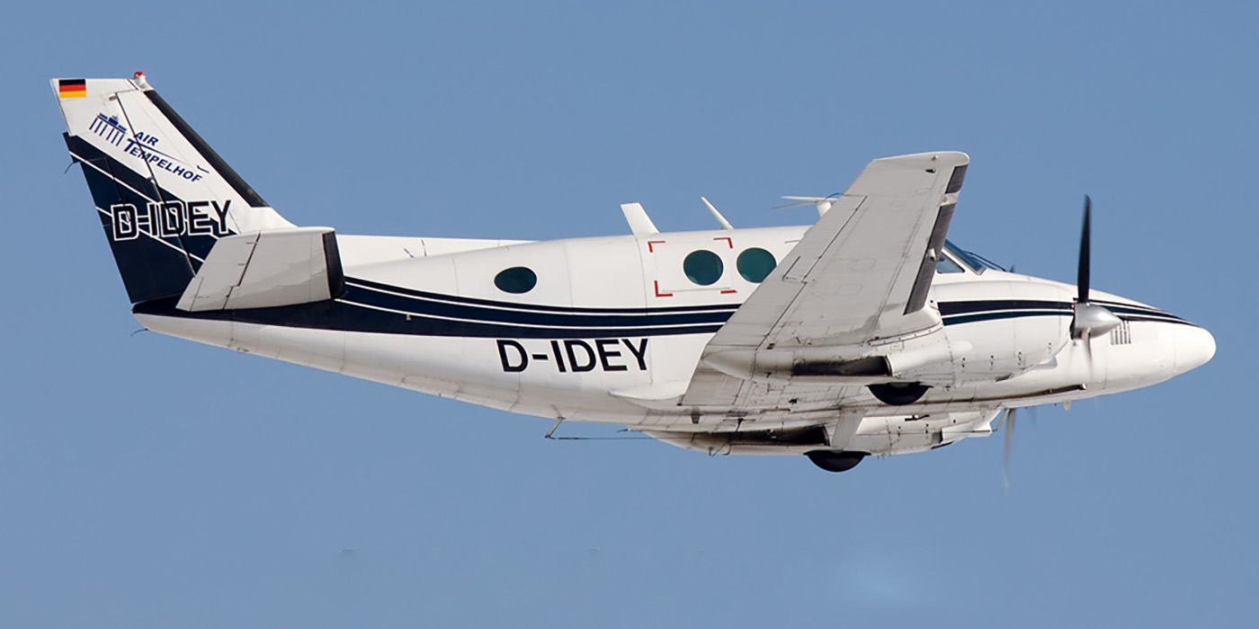 Beechcraft Queen Air model reference