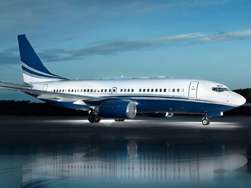Boeing 737 Business Jet model reference