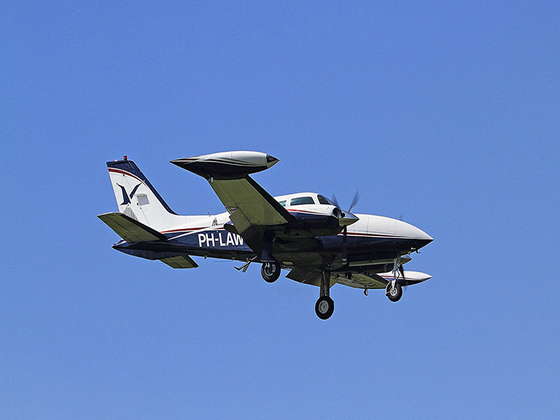 Cessna 310 model reference