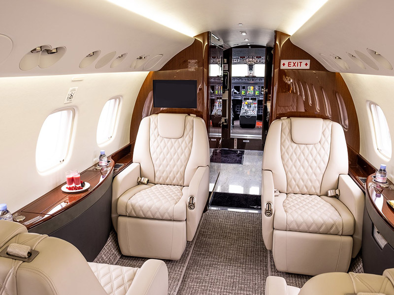 Embraer Legacy 650 Private Jet Hire