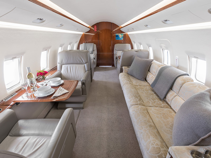 Bombardier Challenger 604 Private Jet Hire