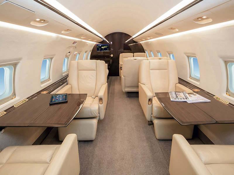 Bombardier Challenger 604 Private Jet Hire