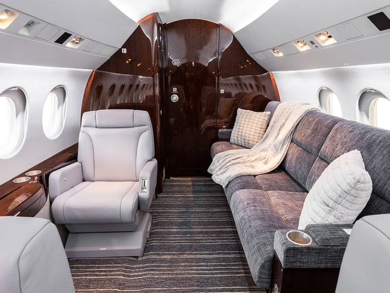 Dassault Falcon 900/900EX - Private Jet hire - Starr Luxury Jets