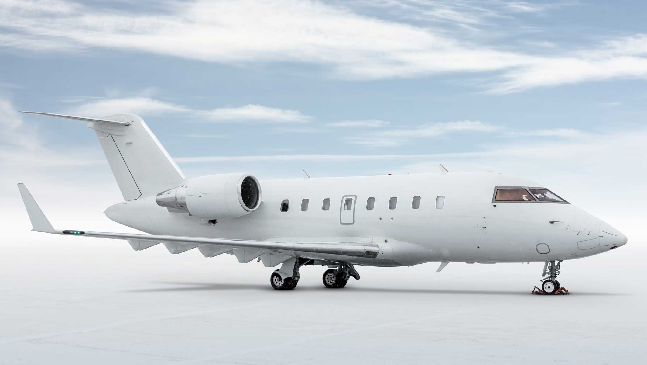 SLJ - Starr Luxury Jets, Live the Platinum Experience - London to Faro - Book your Private Jet in UK, Mayfair, Berkeley Square