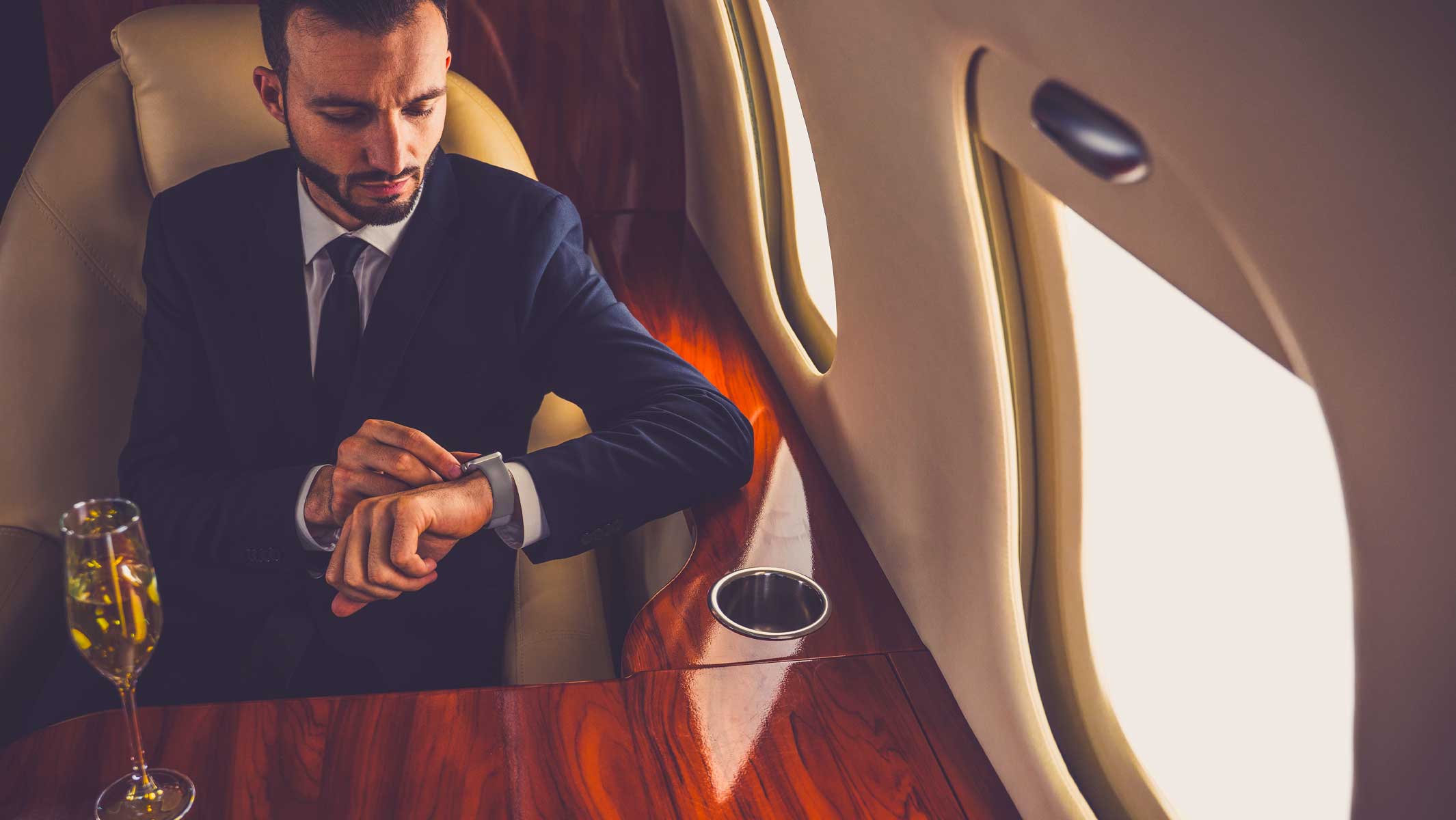 SLJ - Starr Luxury Jets, Live the Platinum Experience - London to Milan - Book your Private Jet in UK, Mayfair, Berkeley Square